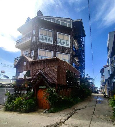 Hiên Cúc Vàng Homestay