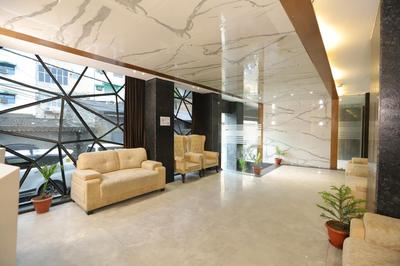 Hotel Peridot with Free Airport Pickup