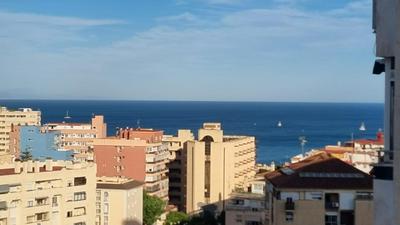 Apartamento con vista al mar