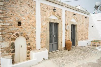 Amarantos-Traditional Village House-Apollona