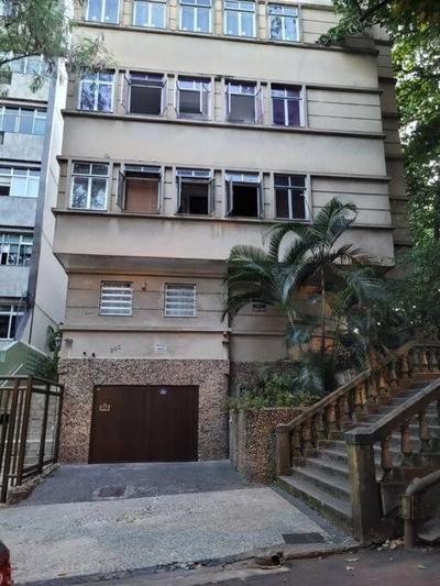 Apartamento charmoso no melhor ponto do Leblon