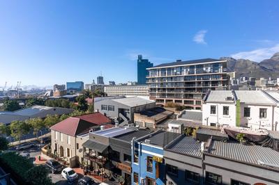 The Signature 410:Central Modern Aprt with Parking