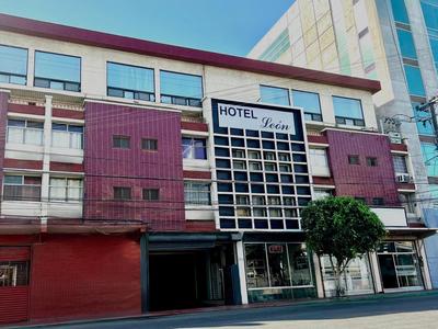 Hotel León