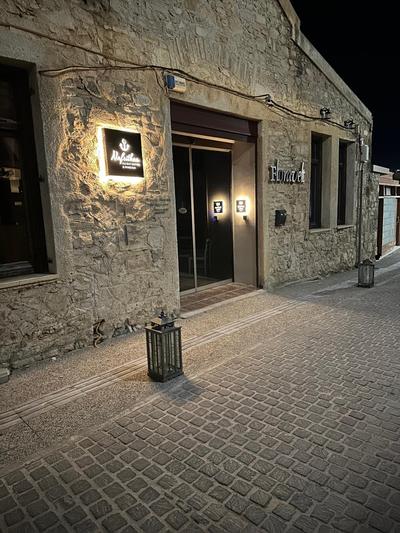 Endless blue suites 3