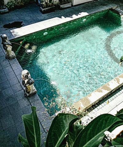 Djembank Hotel & Restaurant