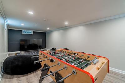 Birdhouse Bham - 86 inch TV - Sonos Spkrs - Massage Chairs - Desk - Retro Arcade