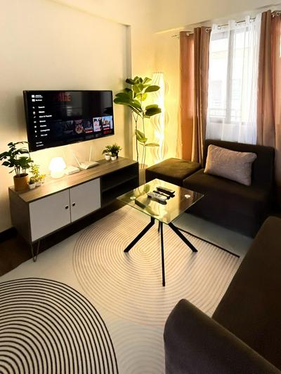 Comfortable 2 Bedroom Condo near tourist spots with free parking