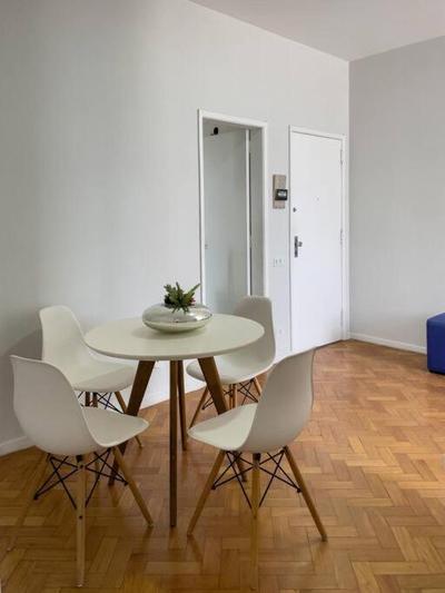 Apartamento Leblon 200m da Praia