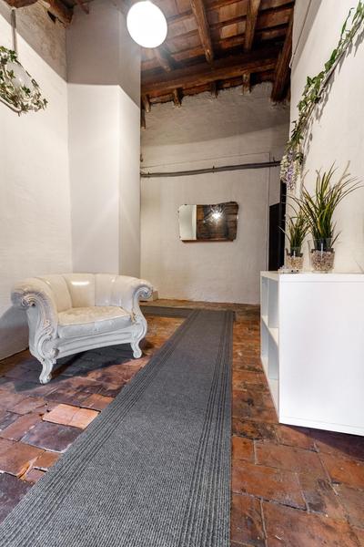 ATTIC FLOOR VENICE APARTMENT