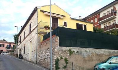 Sirolo, nuovo trilocale nel cuore del paese - S125