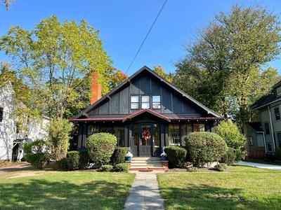 Historic Bulldog Bungalow