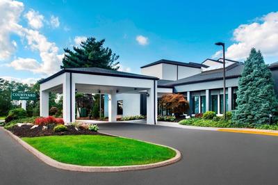 Courtyard Newark Liberty International Airport