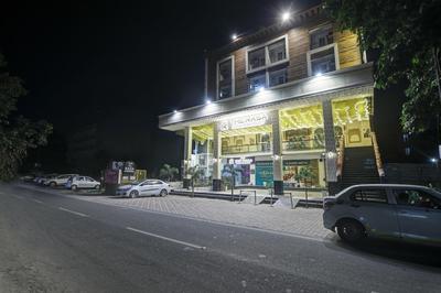 Hotel The Rasa at Vasundhara