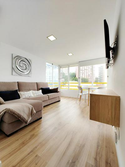 Stunning New Apt, Beach 1min, 2BR, Parking