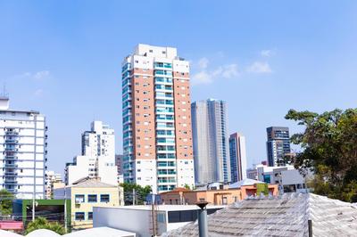 Piscina, academia, AC, vaga | Brazilian Corner