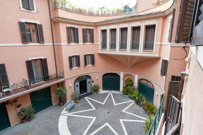 TREVI DUCAL PALACE