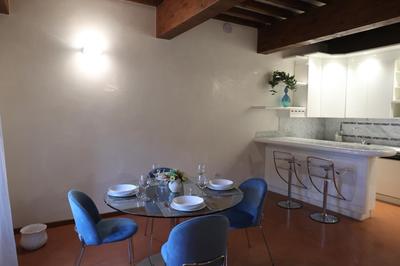 Maison B