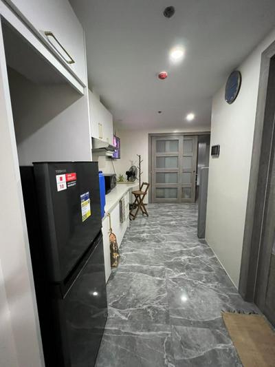 Unit 401, City Hub Condominium