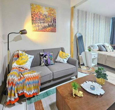BGC One Uptown 1 BR w WiFi Picasso inspired