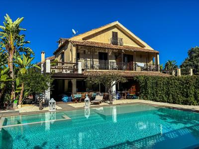 Villa Elisa - Luxury and Style by the Sea