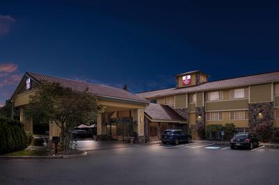 Best Western Plus Parkway Inn