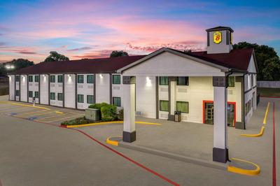 Super 8 by Wyndham Waxahachie TX