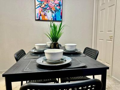Spacious - Elegant 3BR - Pet - Friendly - Elk Grove