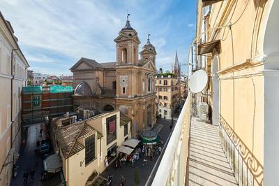 Close to the Spanish Steps, WIFI, Air Cond, 2 bedrooms