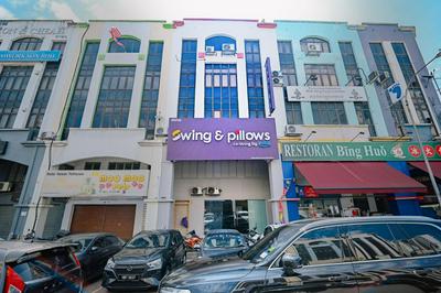 Swing & Pillows - KL Kuchai Lama