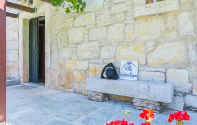 Villa Captain Morgan for 8 people in Central Istria - pet friendly with private pool