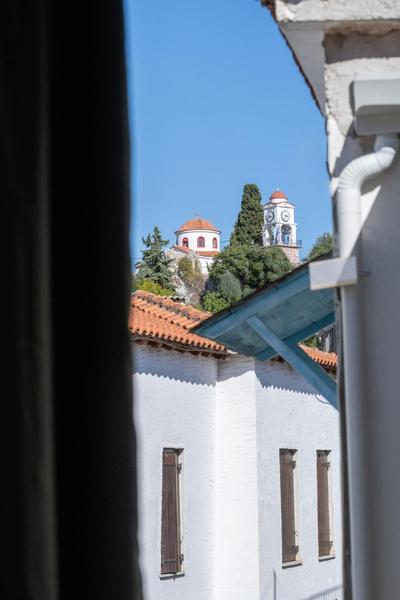 Capella Skiathos, Residences