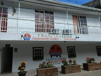Francia Center Alojamiento