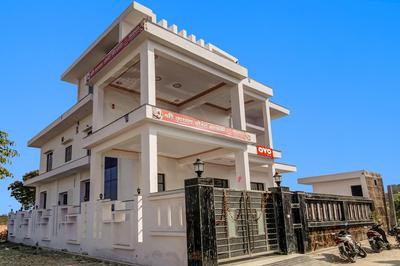 Hotel O Shri Krishna Guest House