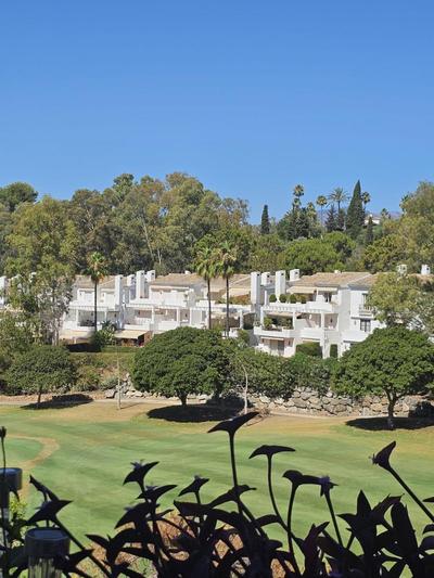Apartment in Marbella, Eagles Village. La Quinta.