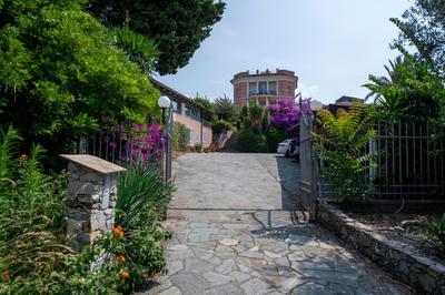 201new Appartamento in Villa, Giardino e Piscina Privata