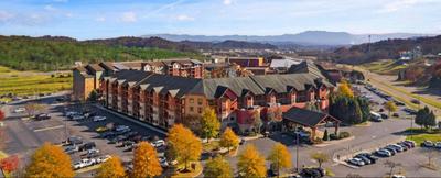 Great Smokies Lodge Sevierville by HelloVacay