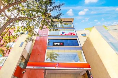 Hotel O AMR Planet Mall Hyderabad Formerly R Square