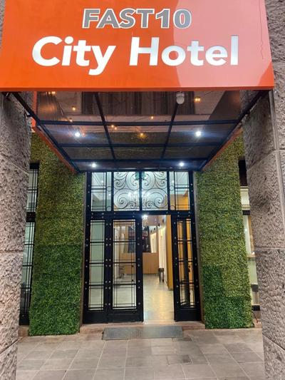 City Hotel- Orla do Guaíba, Cais Embarcadero, South Summit, Mercado Público