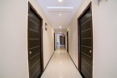 Super Hotel O White Ridge