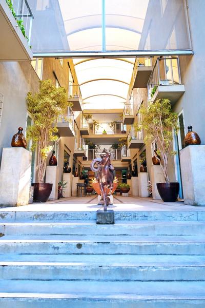 KoenoKoeni Boutique Hotel