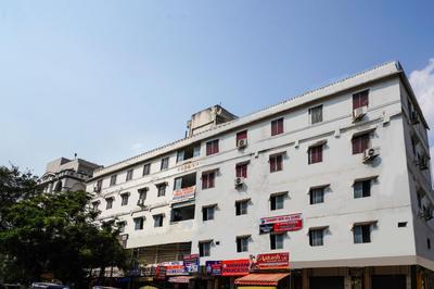 SPOT ON Hotel Hyderabad Continental