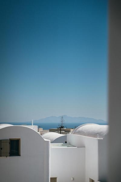 Aethra White