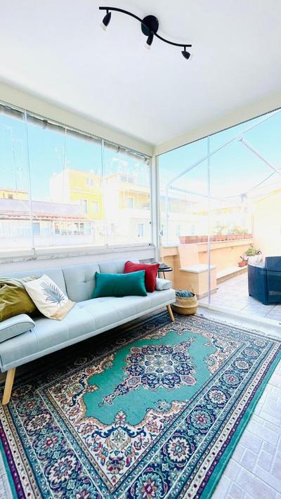 Sweet apartment, lovely terrace Metro A