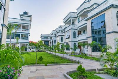 Leshan Luxury Villas