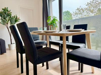 85 m2 Modern Apartment with Free Parking