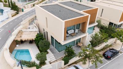 Green Coast Resort V94