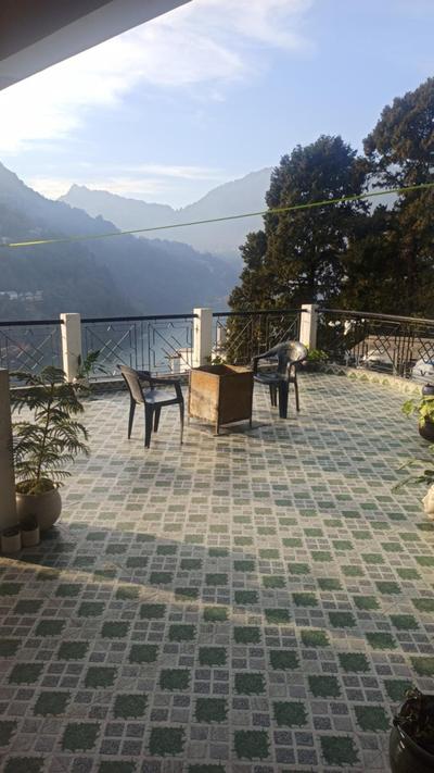 Gayatri Niwas - Room 2 - Luxury Private room with Ensuite Bathroom