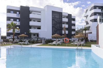 Elegant Luxury Suite with Terrace in Higueron