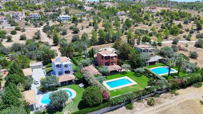 Mariza Luxury Villa With Pool by goutos properties