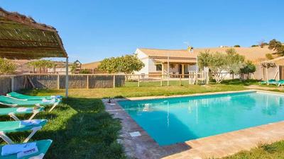Luxurious Villa in Prado del Rey with Pool
